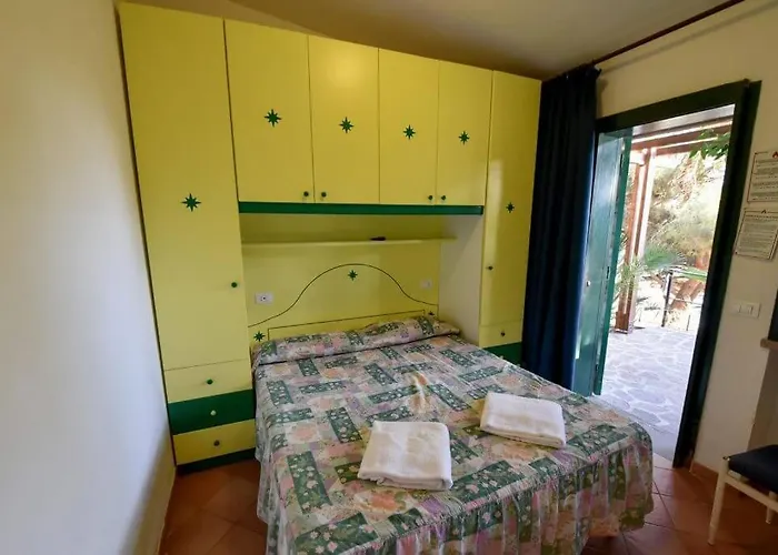 Hotel Club Torre Capovento 3*